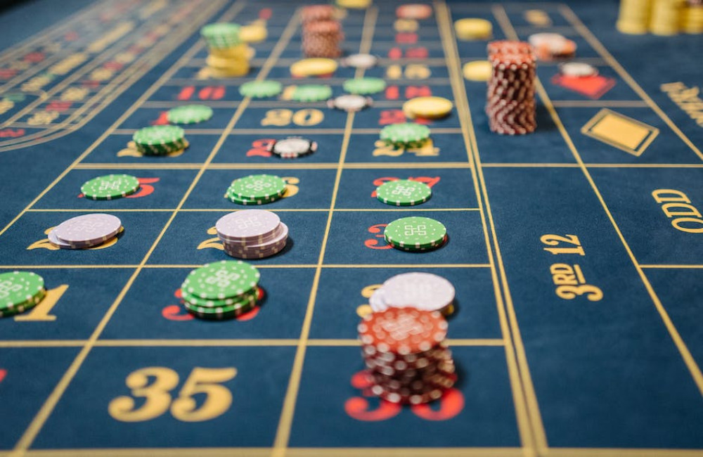 Wat kost het om een bonus van €100 met 35x omzetvereiste vrij te spelen bij 96 procent RTP
